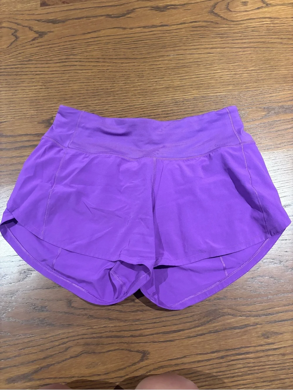 lululemon Violet Speed Up Running Shorts mid rise 2.5in inseam
